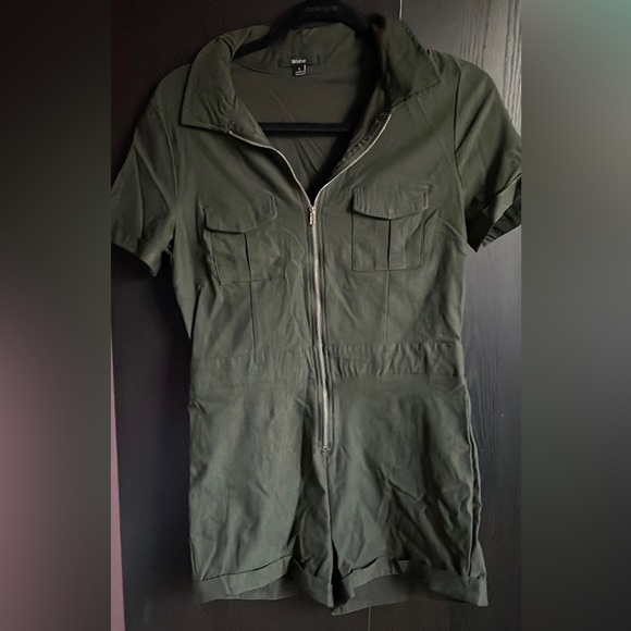 Fashion Nova romper - Picture 3 of 5